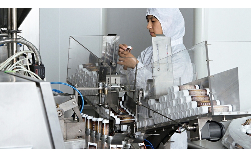 In 2012, Indian customers purchased our fully automatic pipe making line.